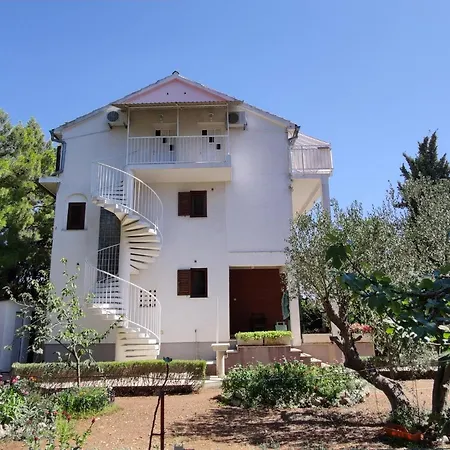 Apartamento Srima